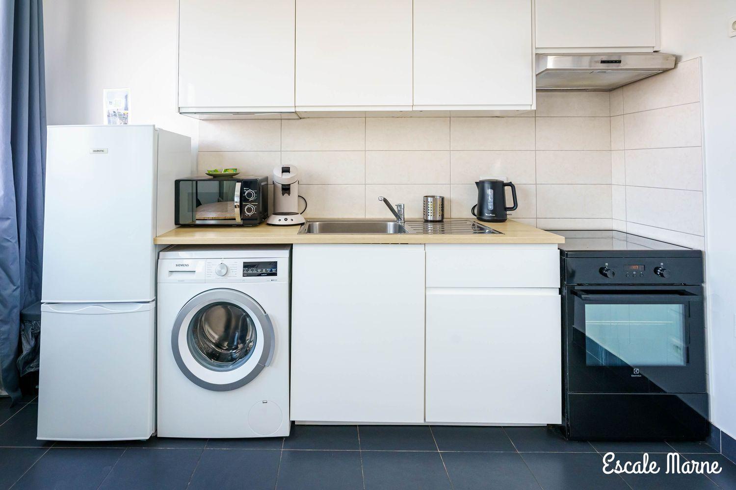 Escale-Marne Fr - 202 - Free Parking - Free Luggage Storage - All Equipped - Linen Included - Washing Machine - 10Mn Walk Metro 8 - Rer A - Panoramic View - From 1 To 14 Guests Maisons-Alfort Room photo